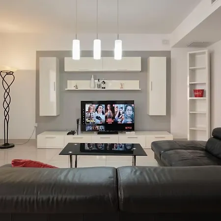 Appartement King Bed Balluta Bay En Suite&private Balcony Sliema